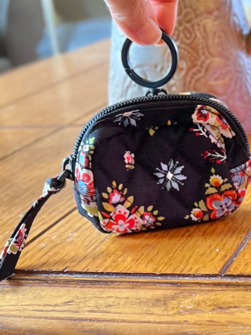 Vera Bradley NWOT Zip Earbud Bag Charm in North Star Sky
